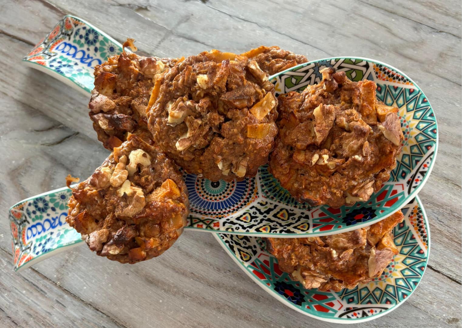 Havermout appeltaart ontbijt op lepel dubbel