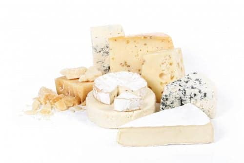 Allerlei kaassoorten verzadigde vetten eten